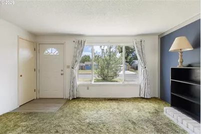 1911 Palos Verdes Dr, Roseburg, OR 97471 - Photo 7