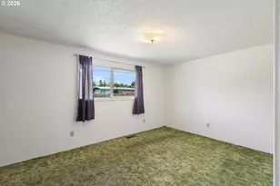 1911 Palos Verdes Dr, Roseburg, OR 97471 - Photo 25