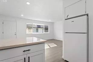 1904 SE 80th Ave, Portland, OR 97215 - Photo 13