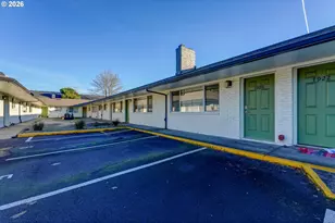 1904 SE 80th Ave, Portland, OR 97215 - Photo 23