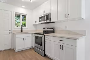 1904 SE 80th Ave, Portland, OR 97215 - Photo 11