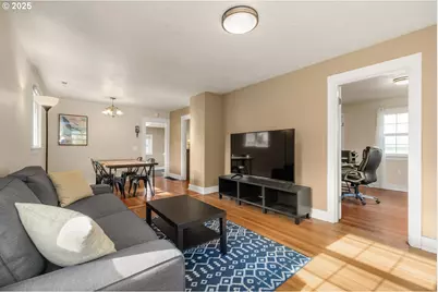 2910 Q St, Vancouver, WA 98663 - Photo 3