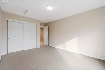 21157 NE Shore Dr, Fairview, OR 97024 - Photo 35