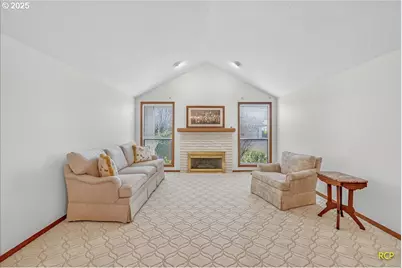 2332 NE 158th Ave, Portland, OR 97230 - Photo 5