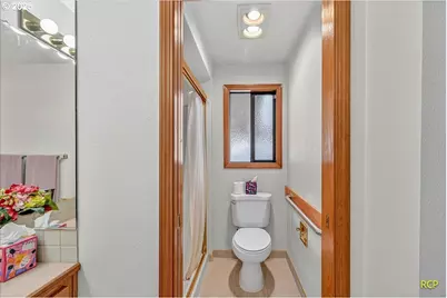 2332 NE 158th Ave, Portland, OR 97230 - Photo 31