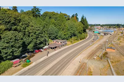 2238 Tremont St, North Bend, OR 97459 - Photo 19