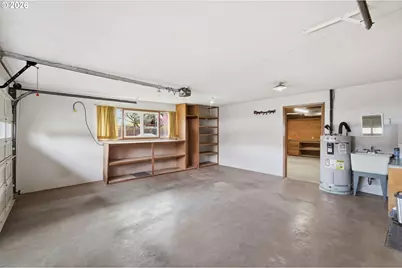 1420 Evergreen Dr, Eugene, OR 97404 - Photo 23