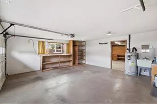 1420 Evergreen Dr, Eugene, OR 97404 - Photo 23