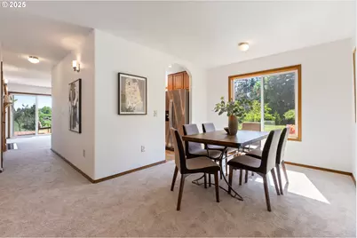 21805 Boones Ferry Rd NE, Aurora, OR 97002 - Photo 21