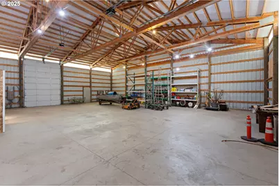 21805 Boones Ferry Rd NE, Aurora, OR 97002 - Photo 7