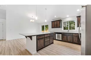 91512 Grinnell Ln, Coos Bay, OR 97420 - Photo 9