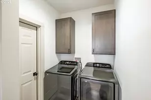 547 W Fourth St, Coquille, OR 97423 - Photo 23