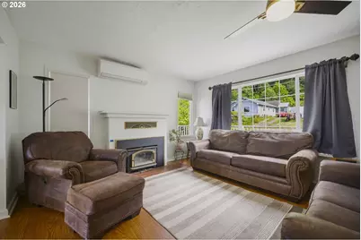 525 Elm Ave, Reedsport, OR 97467 - Photo 5
