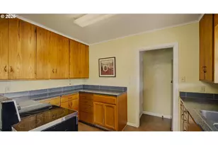525 Elm Ave, Reedsport, OR 97467 - Photo 13