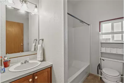 5400 Meeker Dr #104, Kalama, WA 98625 - Photo 19