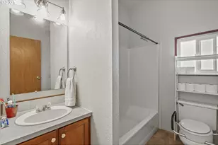 5400 Meeker Dr, Kalama, WA 98625 - Photo 19