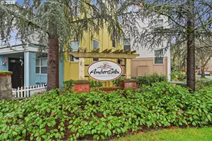 2004 NE Cadbury Ave, Hillsboro, OR 97006 - Photo 39