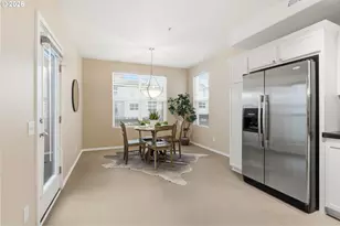 2004 NE Cadbury Ave, Hillsboro, OR 97006 - Photo 19