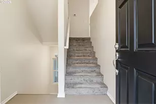 2004 NE Cadbury Ave, Hillsboro, OR 97006 - Photo 5