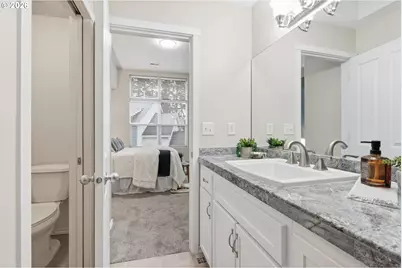 2004 NE Cadbury Ave #213, Hillsboro, OR 97006 - Photo 29