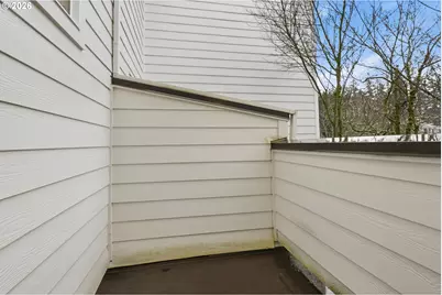 2004 NE Cadbury Ave #213, Hillsboro, OR 97006 - Photo 35