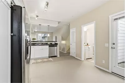 2004 NE Cadbury Ave #213, Hillsboro, OR 97006 - Photo 17