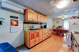 611 SE 139th Ave, Portland, OR 97233 - Photo 5