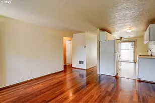 611 SE 139th Ave, Portland, OR 97233 - Photo 13