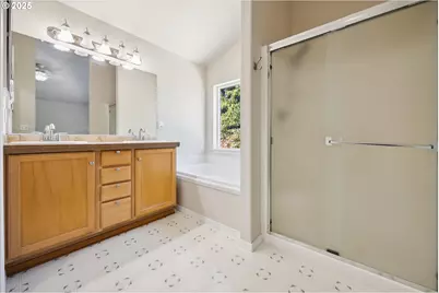 17723 SW Falling Leaf Ct, Beaverton, OR 97003 - Photo 23