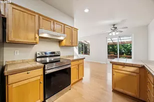 17723 SW Falling Leaf Ct, Beaverton, OR 97003 - Photo 17