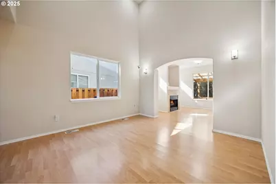 17723 SW Falling Leaf Ct, Beaverton, OR 97003 - Photo 5