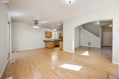 17723 SW Falling Leaf Ct, Beaverton, OR 97003 - Photo 9