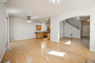 17723 SW Falling Leaf Ct, Beaverton, OR 97003 - Photo 9