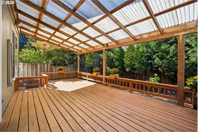 17723 SW Falling Leaf Ct, Beaverton, OR 97003 - Photo 35