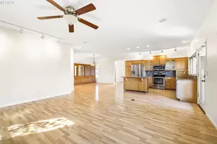 1210 Chatnicka St NW, Salem, OR 97304 - Photo 9