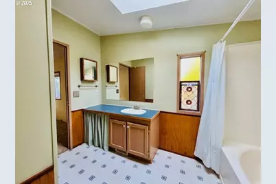 179 Outer Dr, Florence, OR 97439 - Photo 23