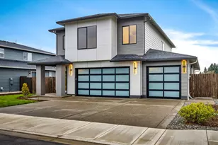 154 E Airedale Ave, La Center, WA 98629 - Photo 3
