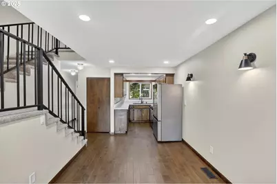 11926 N Jantzen Beach Ave #2, Portland, OR 97217 - Photo 23