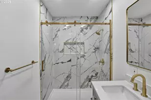 11926 N Jantzen Beach Ave, Portland, OR 97217 - Photo 31