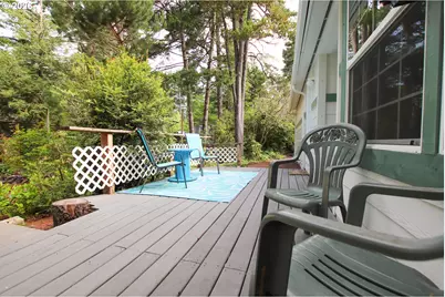 134 Driftwood Dr, Florence, OR 97439 - Photo 3