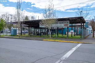 1211 Long St, Sweet Home, OR 97386 - Photo 1