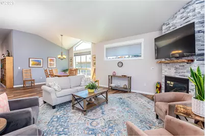 8413 Forest Ridge Loop, Redmond, OR 97756 - Photo 7