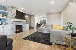 2701 SW Latourell Pl, Troutdale, OR 97060 - Photo 5