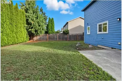 2701 SW Latourell Pl, Troutdale, OR 97060 - Photo 25