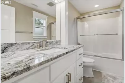 2701 SW Latourell Pl, Troutdale, OR 97060 - Photo 23