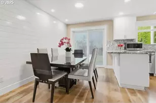 2701 SW Latourell Pl, Troutdale, OR 97060 - Photo 9