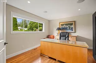 10640 SW Hawthorne Ln, Portland, OR 97225 - Photo 7