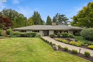10640 SW Hawthorne Ln, Portland, OR 97225 - Photo 5