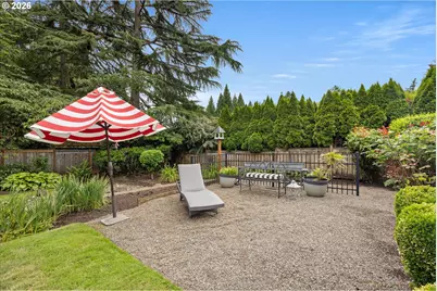 10640 SW Hawthorne Ln, Portland, OR 97225 - Photo 37