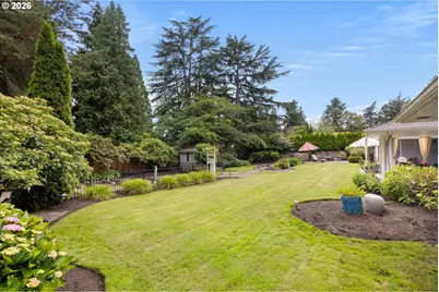 10640 SW Hawthorne Ln, Portland, OR 97225 - Photo 35